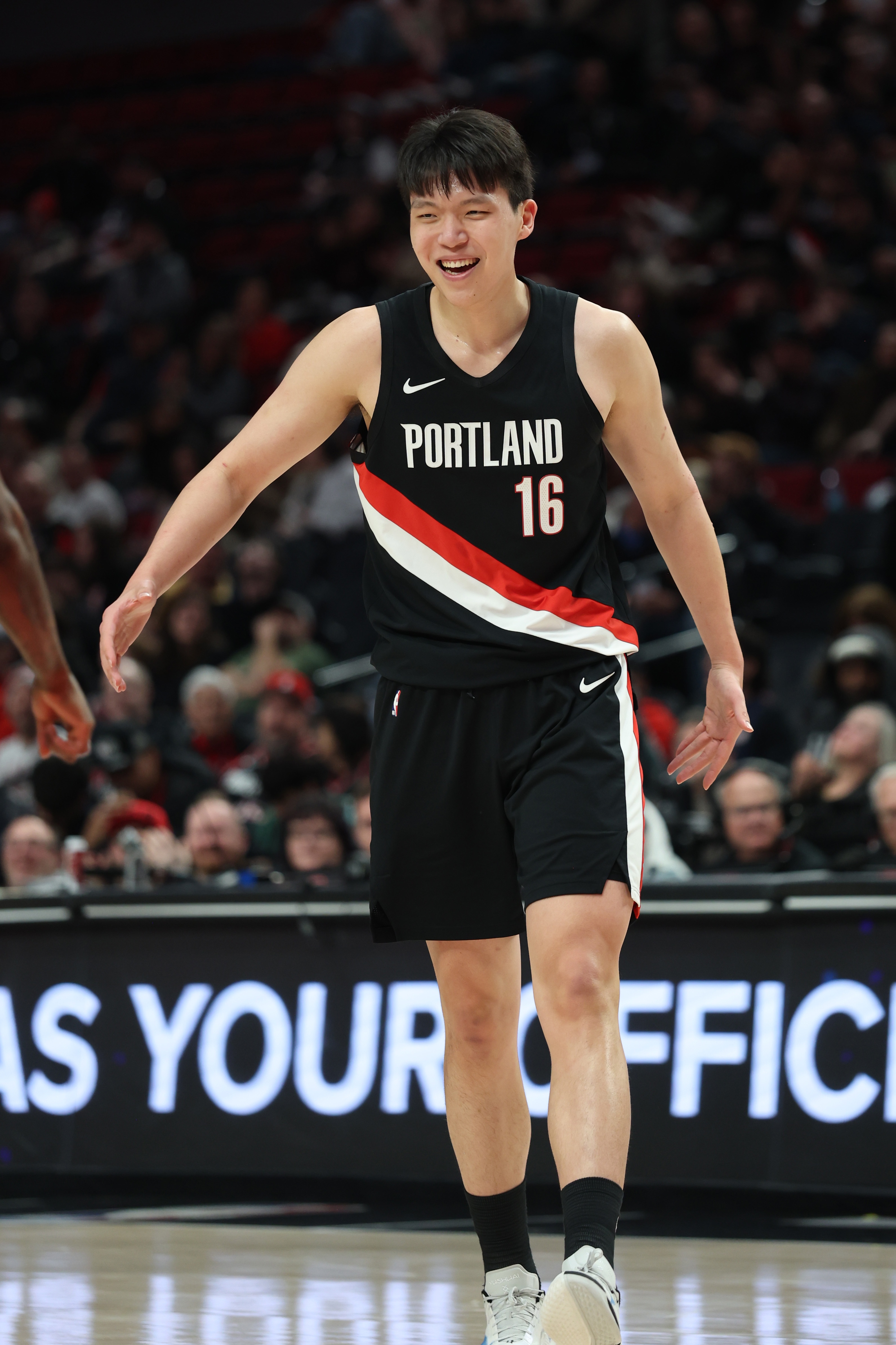 九游体育-拓媒:希望杨瀚森在常规赛最后一场对国王时能打40分钟